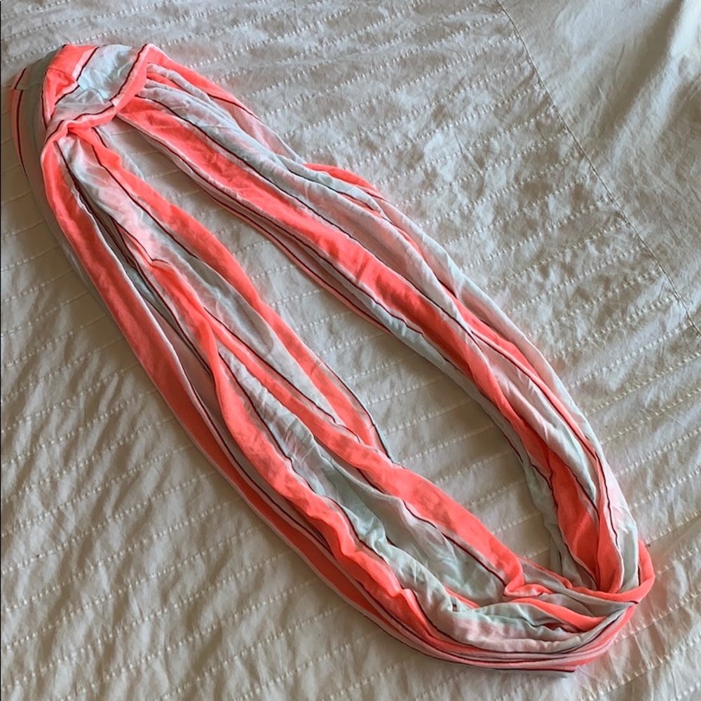 GAP Light Modal Infinity Scarf - Picture 2 of 3